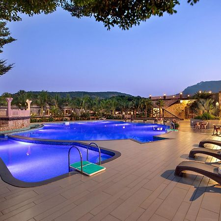 Vikrama Heritage Resort Pavagadh Halol Exterior foto