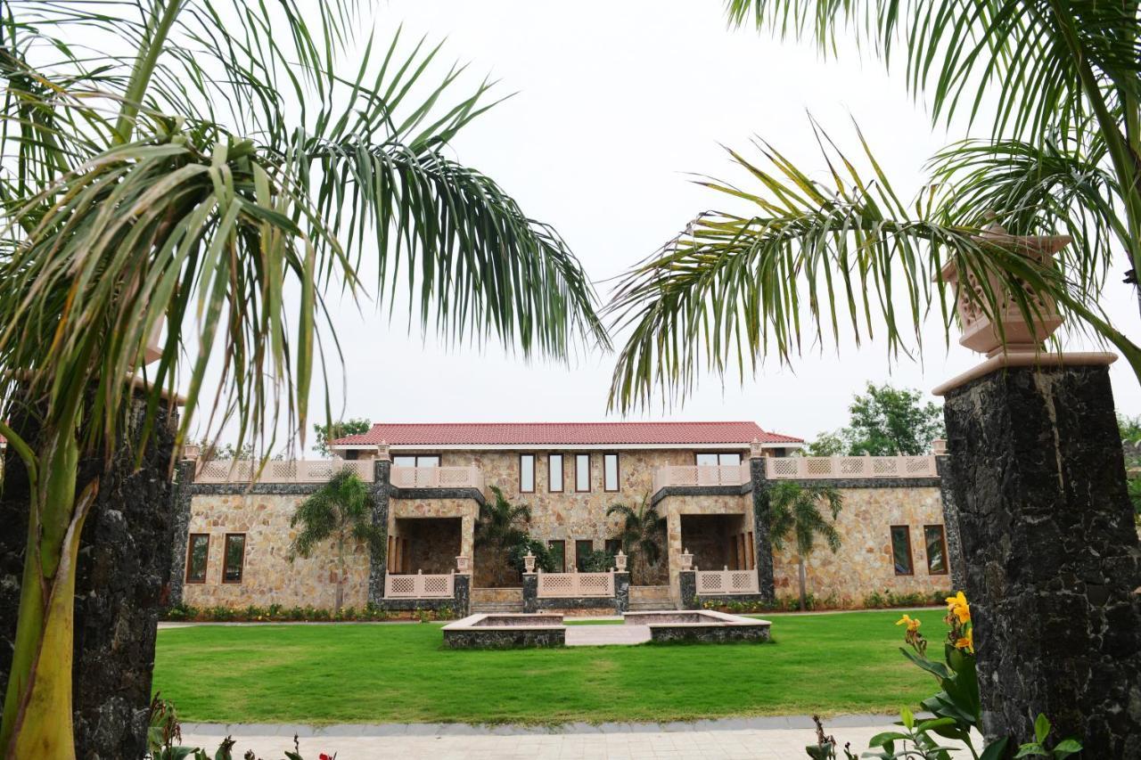 Vikrama Heritage Resort Pavagadh Halol Exterior foto