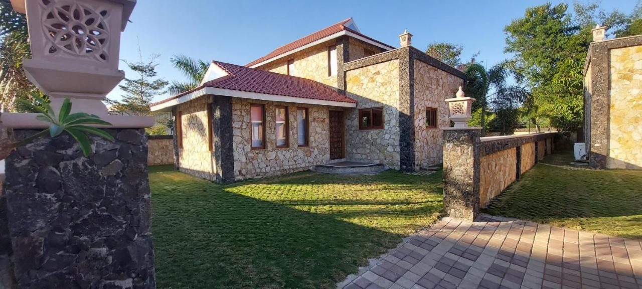 Vikrama Heritage Resort Pavagadh Halol Exterior foto