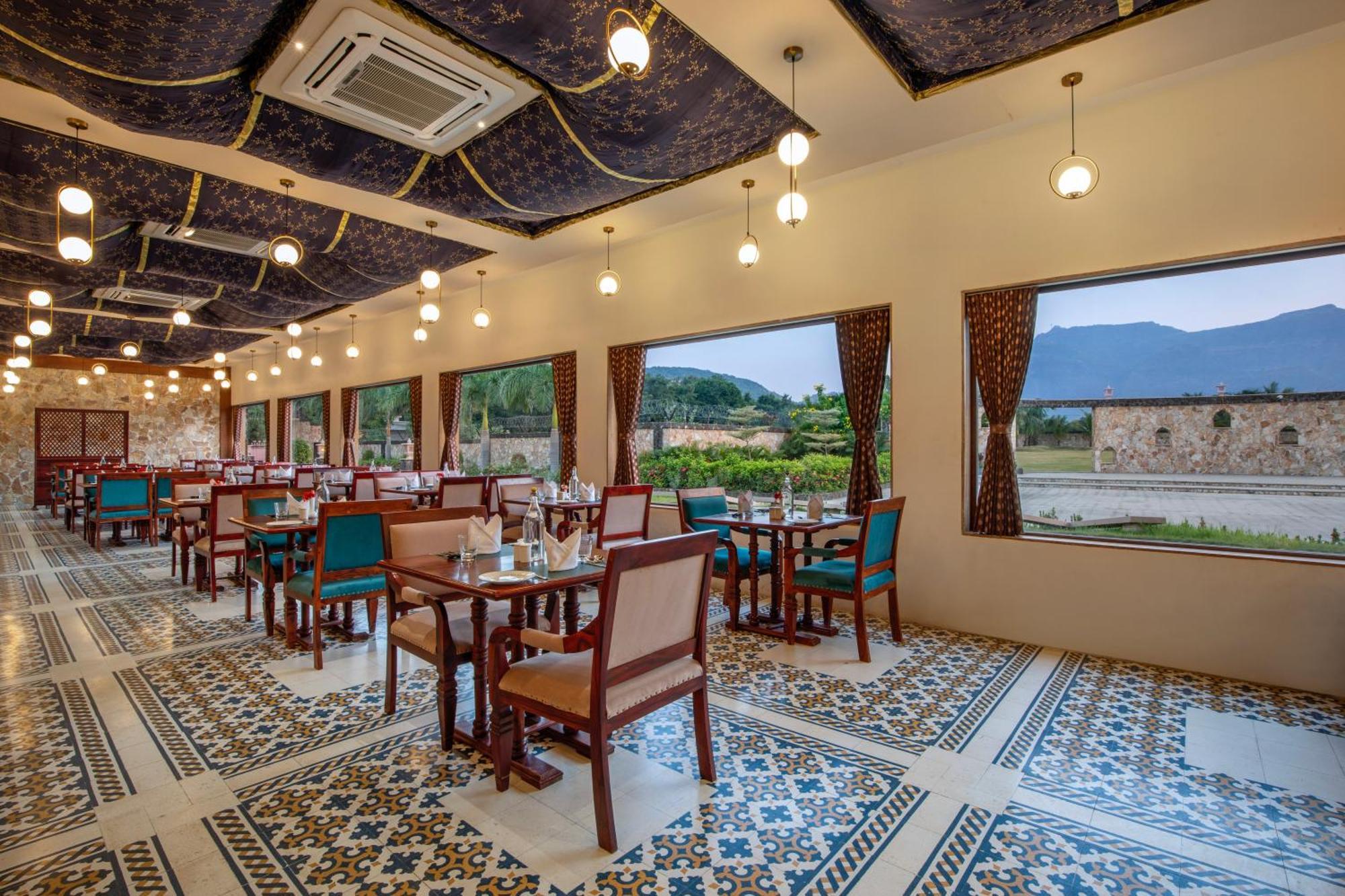Vikrama Heritage Resort Pavagadh Halol Exterior foto