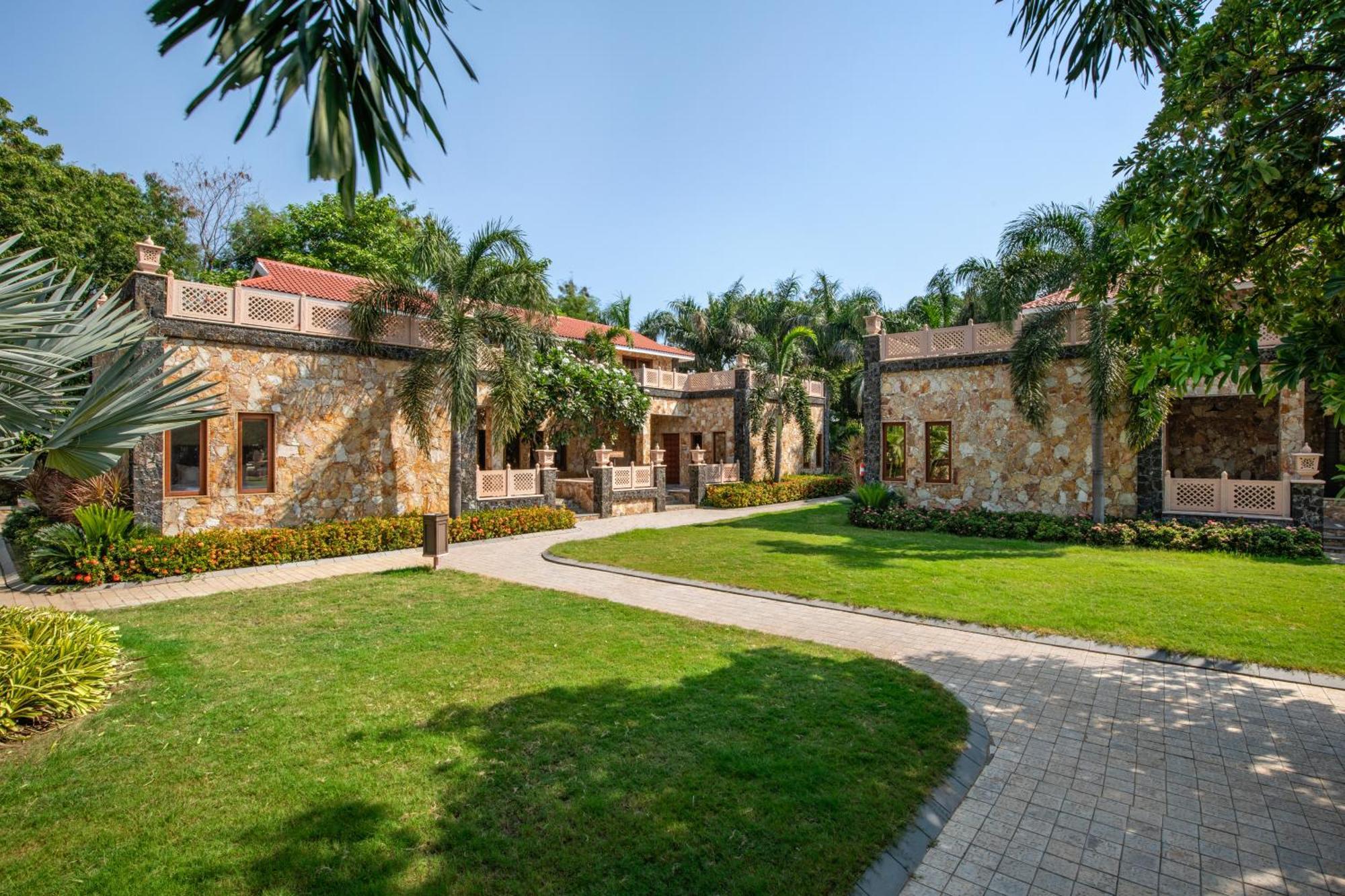 Vikrama Heritage Resort Pavagadh Halol Exterior foto